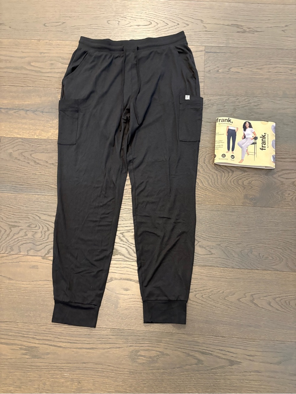 Frank & Oak ladies black joggers sz SM NWT ret $99USD